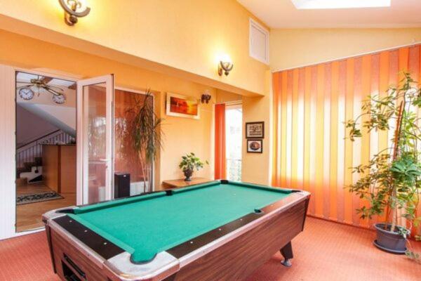 Hotel Alice Băile Olăneşti Kültér fotó